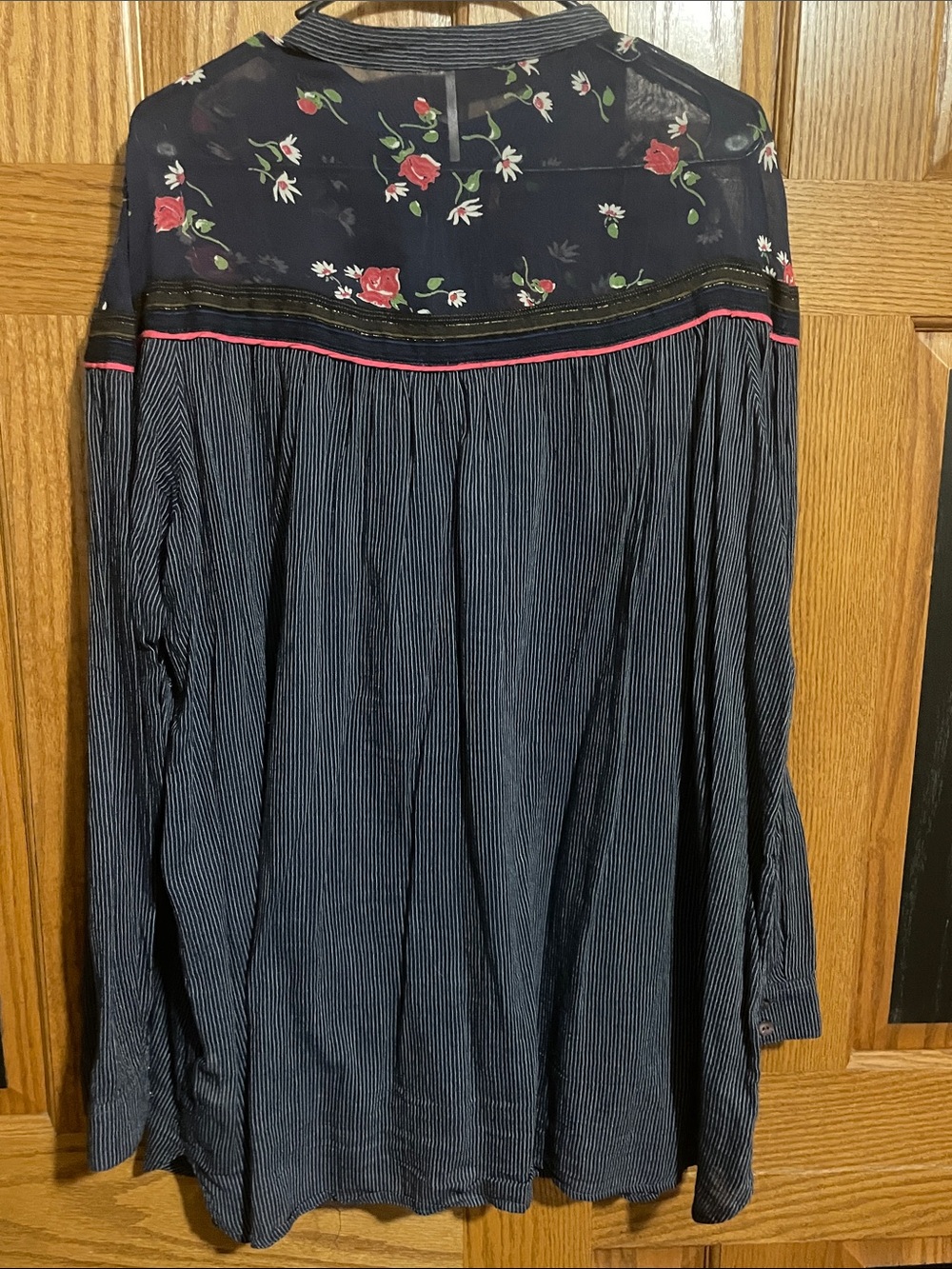 Women's Free People Navy Floral Yoke Shirt/Blouse - Picture 7 of 7